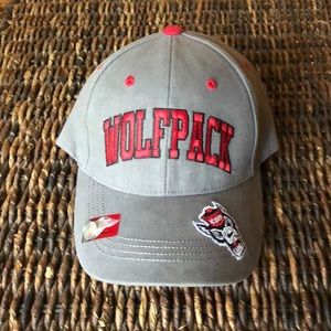 NEW⭐️NCSU Wolfpack Baseball Cap